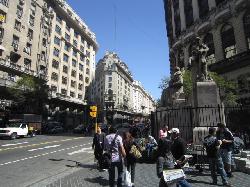 Um alle unsere Angebote an Stadtrundfahrten schnell und einfach zu sehen auf deutsche Fahne klicken Stadtrundfahrt Buenos Aires